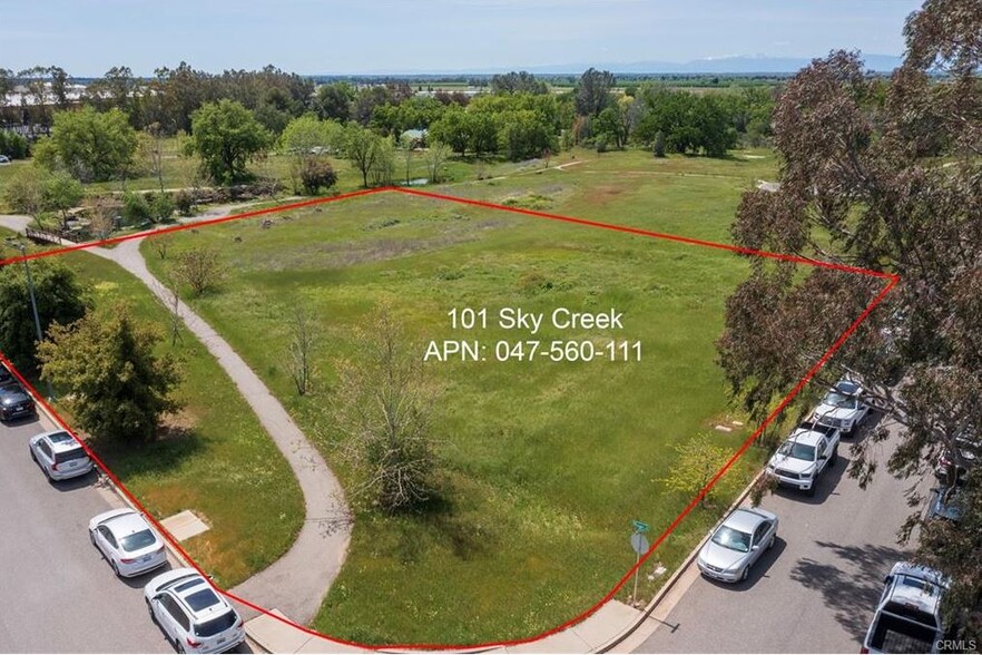 101 Sky Creek Ct, Chico, CA for sale - Building Photo - Image 2 of 9