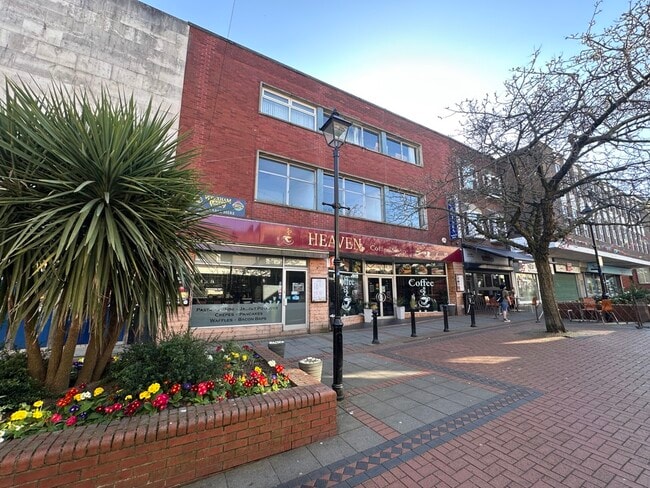 More details for 30 Lord St, Wrexham - Office to Rent