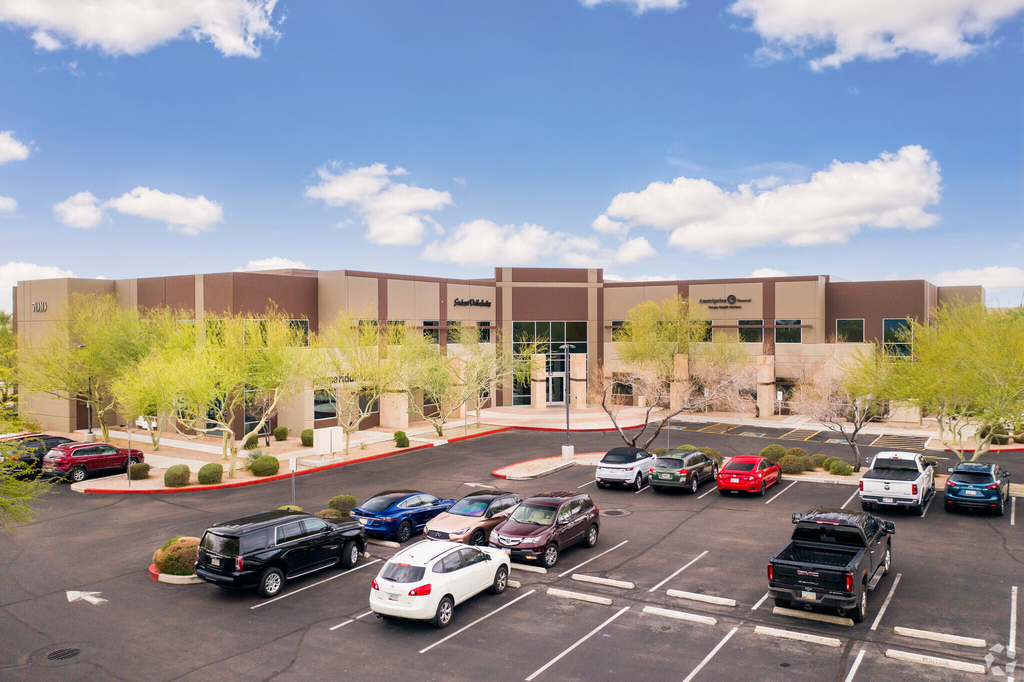 7010 E Chauncey Ln, Phoenix, AZ to rent Building Photo- Image 1 of 9