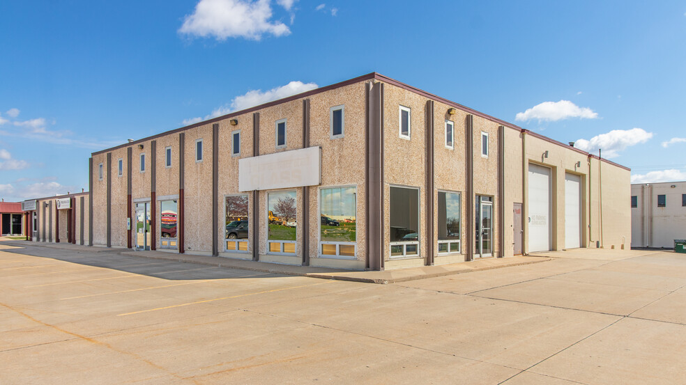 8202-8226 N University St, Peoria, IL for sale - Building Photo - Image 1 of 1