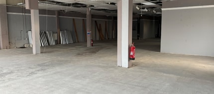 300-322 Wragby Rd, Lincoln to rent Interior Photo- Image 1 of 2