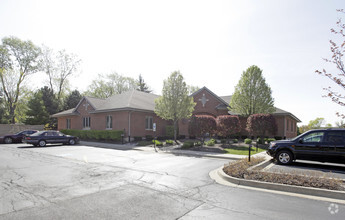 6853-6857 S Kingery Hwy, Willowbrook, IL for rent Primary Photo- Image 1 of 3