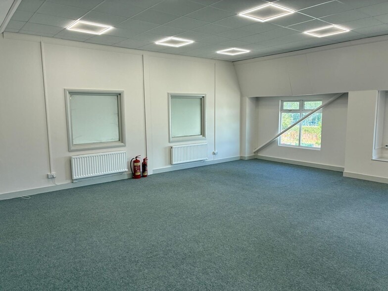 Lower Cherwell St, Banbury to rent - Building Photo - Image 2 of 7