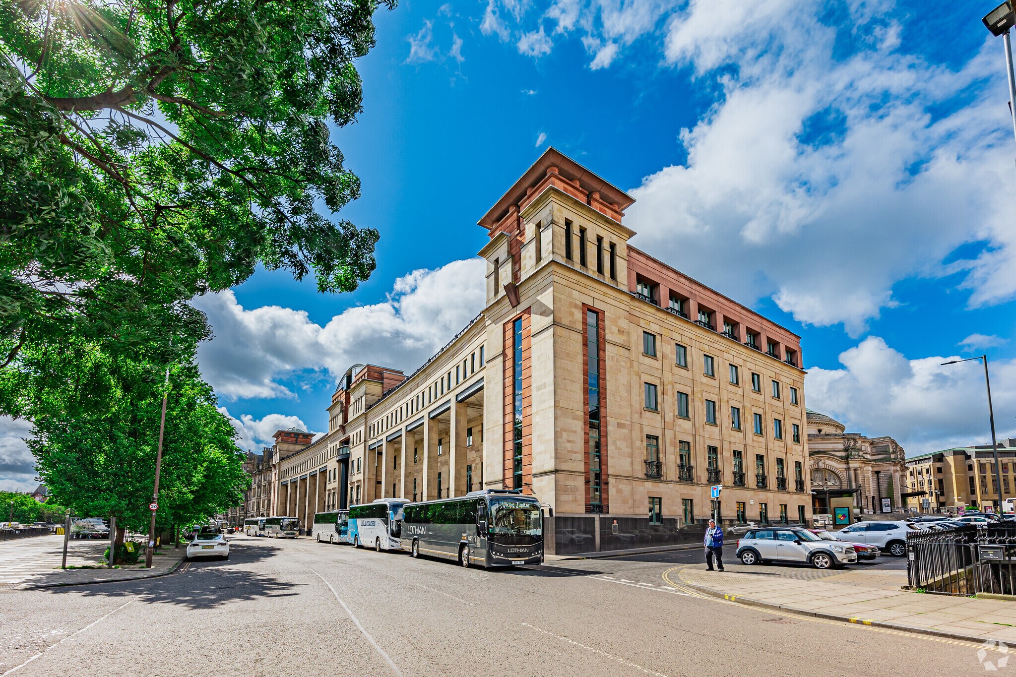 20 Castle Ter, Edinburgh for sale Primary Photo- Image 1 of 1