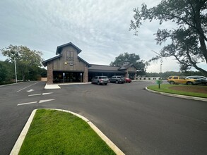 19690 Greeno Rd, Fairhope, AL for rent Building Photo- Image 1 of 8