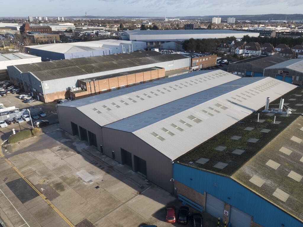 Lincoln Rd, Enfield for sale Primary Photo- Image 1 of 1