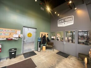 1427-1455 W Willow St, Chicago, IL to rent Interior Photo- Image 2 of 20