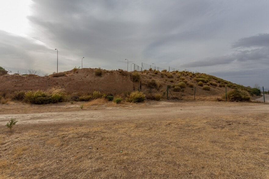 Land in Granada for sale - Building Photo - Image 2 of 7