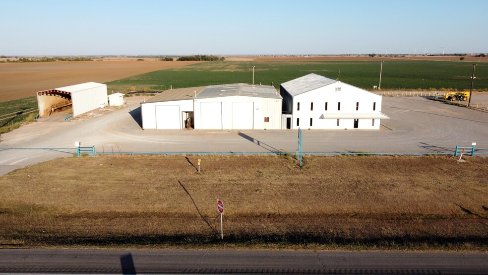 2760 US Highway 81, Hennessey, OK for sale - Building Photo - Image 1 of 46