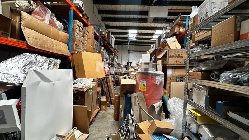 Light Industrial in Décines-Charpieu to rent - Building Photo - Image 2 of 4