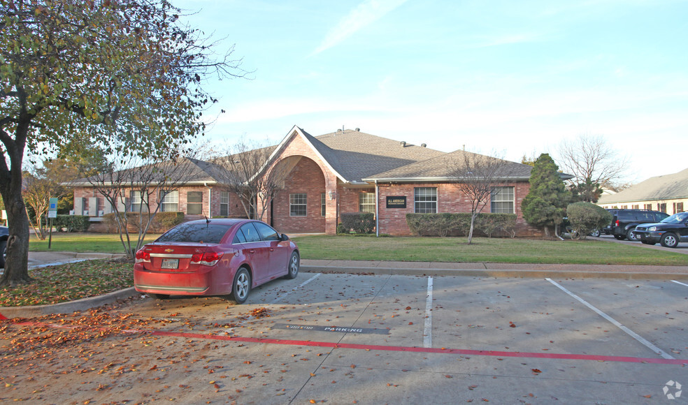 3204 Long Prairie Rd, Flower Mound, TX for rent - Primary Photo - Image 1 of 5