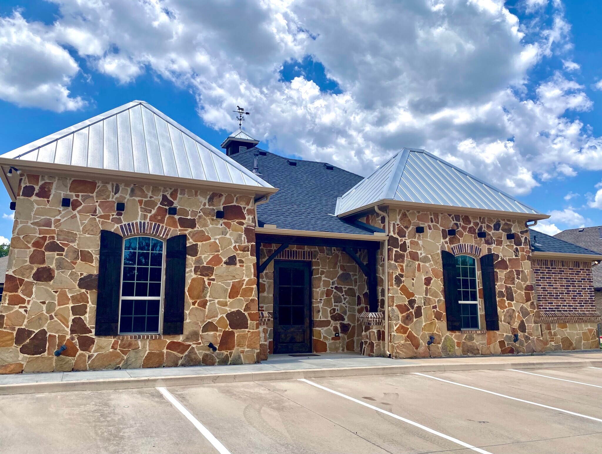 124 Old Town Blvd N, Lantana, TX for sale Building Photo- Image 1 of 1