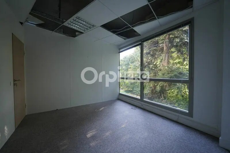 15 Chemin Du Saquin, Écully to rent - Interior Photo - Image 3 of 7