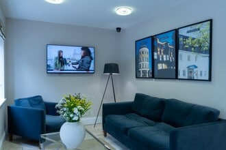 River Lawn Rd, Tonbridge to rent Interior Photo- Image 1 of 6