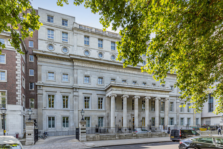 35-43 Lincoln's Inn Fld, London for rent - Primary Photo - Image 1 of 4