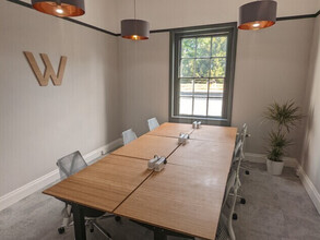 Montpellier Dr, Cheltenham to rent Interior Photo- Image 2 of 4