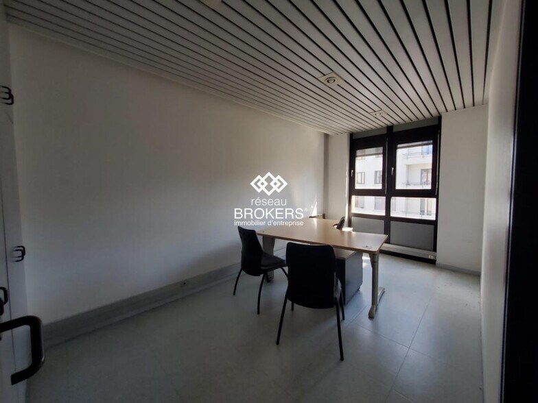 Office in Annecy for sale - Interior Photo - Image 3 of 10