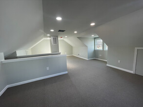 3167 Solomons Island Rd, Edgewater, MD for rent Interior Photo- Image 1 of 5