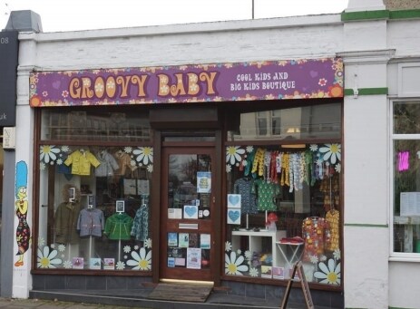 210 Leigh Rd, Leigh On Sea for sale Primary Photo- Image 1 of 1