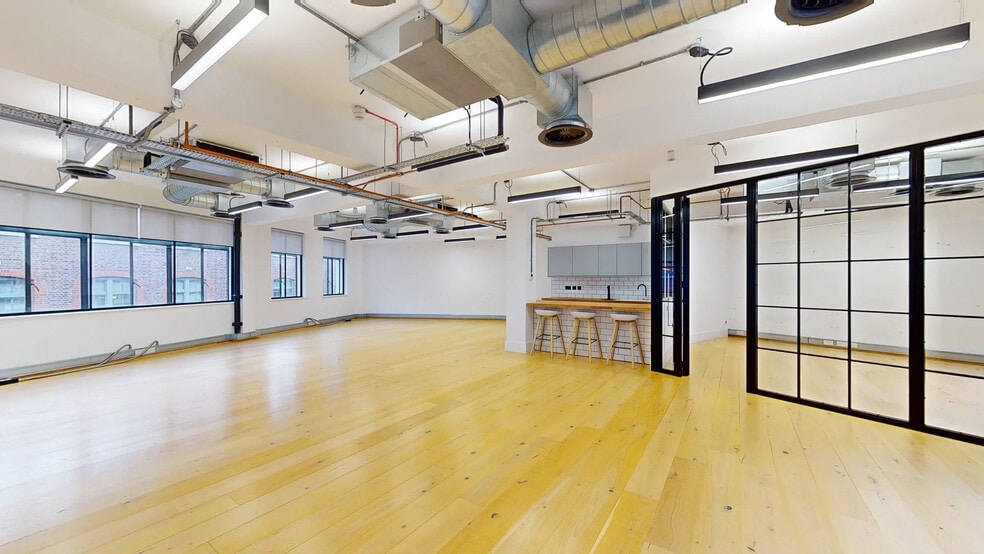 44-46 Sekforde St, London to rent - Matterport 3D Scan - Image 2 of 65