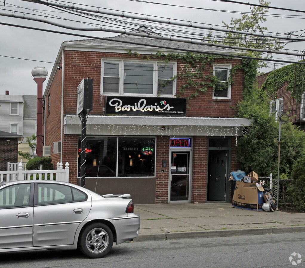 755 Van Houten Ave, Clifton 07013 UK