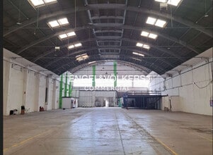 Industrial in L'Hospitalet de Llobregat, Barcelona to rent Interior Photo- Image 1 of 10