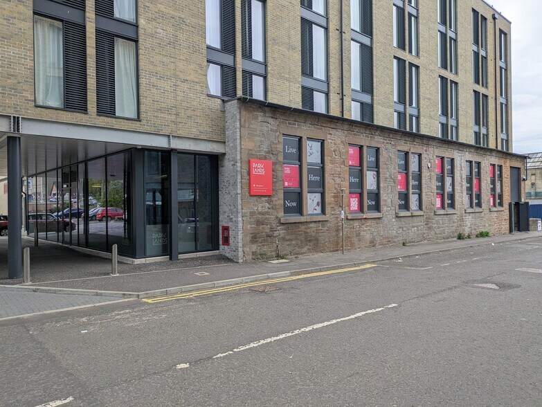 63 Brown St, Dundee to rent - Building Photo - Image 2 of 4