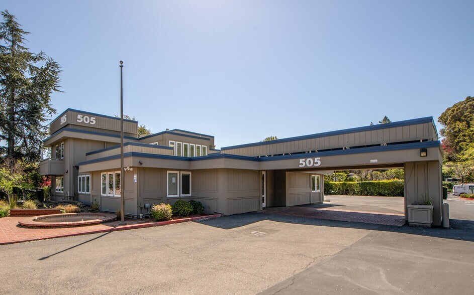 505 Sir Francis Drake Blvd, Greenbrae, CA for rent - Building Photo - Image 1 of 9