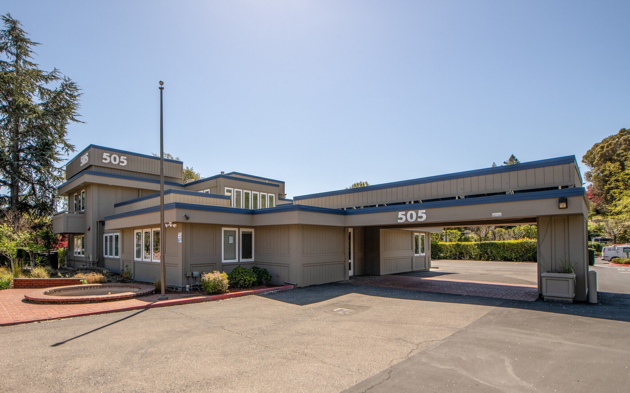 505 Sir Francis Drake Blvd, Greenbrae, CA for rent Building Photo- Image 1 of 10