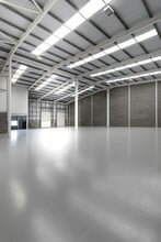 Ockham Dr, Greenford to rent Interior Photo- Image 1 of 1