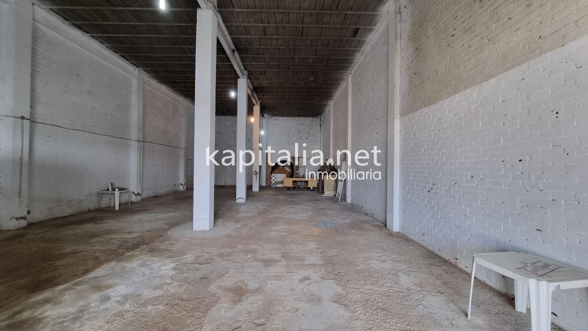 Industrial in Albaida, Valencia for sale Primary Photo- Image 1 of 5