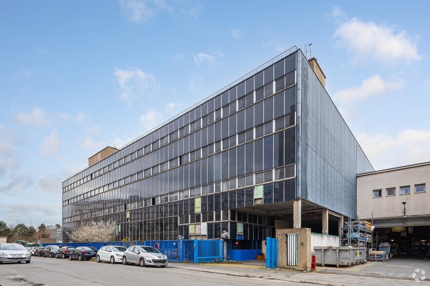 21 Rue Jean Lolive, Bagnolet to rent - Building Photo - Image 3 of 3