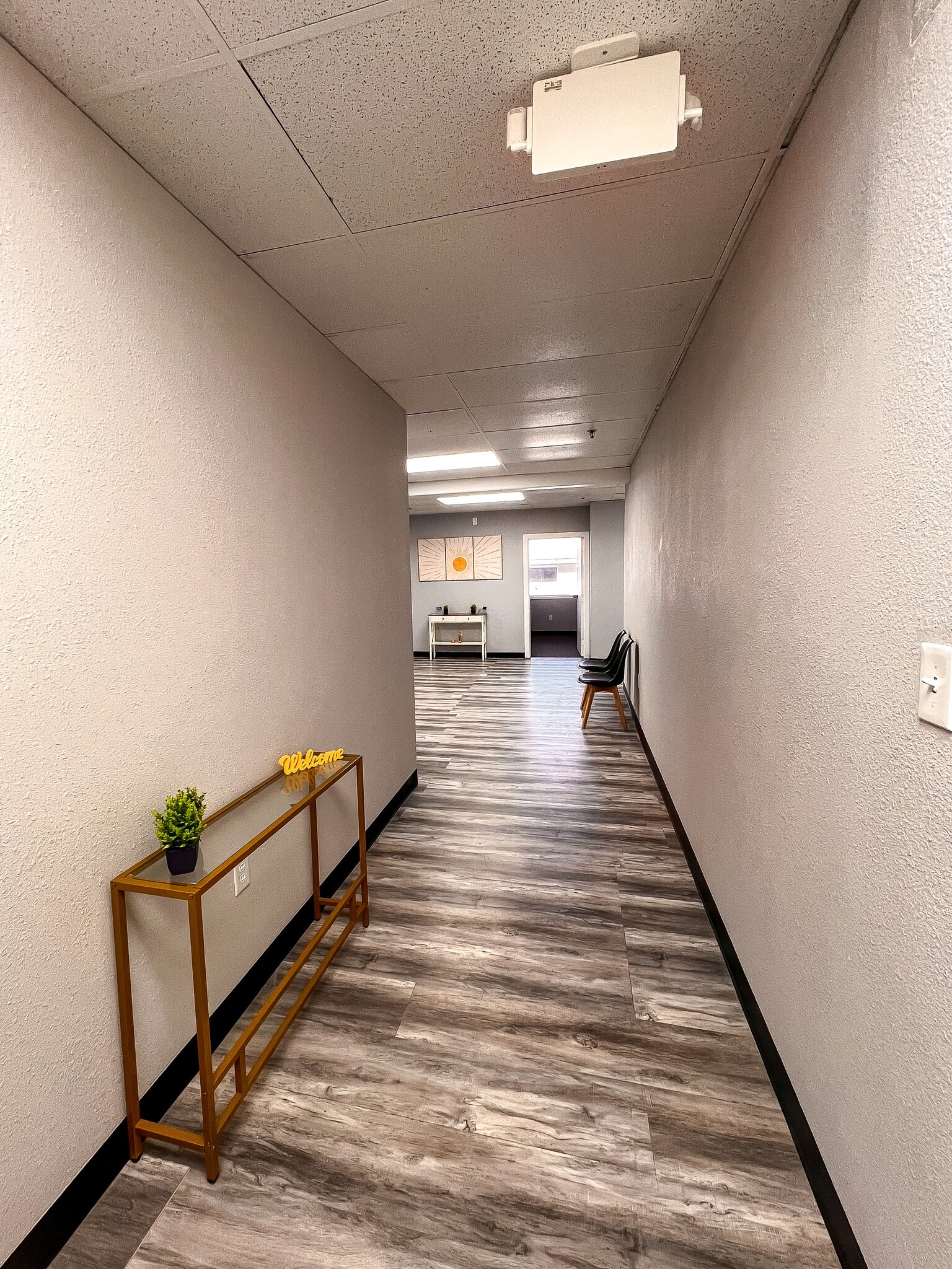 2755-2795 E Desert Inn Rd, Las Vegas, NV to rent Interior Photo- Image 1 of 8
