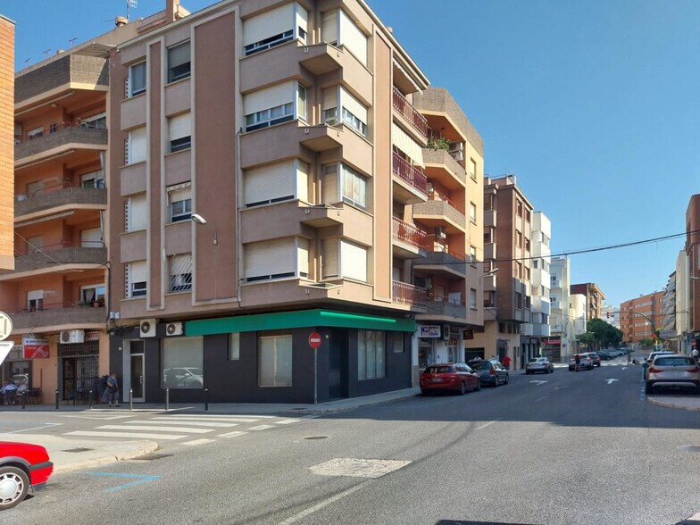 Retail in Tortosa, Tarragona to rent - Primary Photo - Image 1 of 1