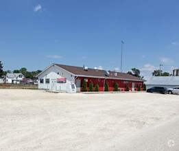 100 E Adams St, Waterman, IL for sale Primary Photo- Image 1 of 1