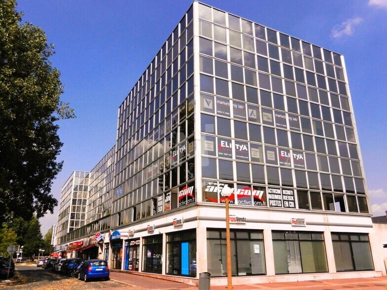 Office in Évry-Courcouronnes to rent - Building Photo - Image 1 of 5