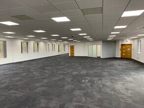 Pynes Hl, Exeter to rent Interior Photo- Image 1 of 7