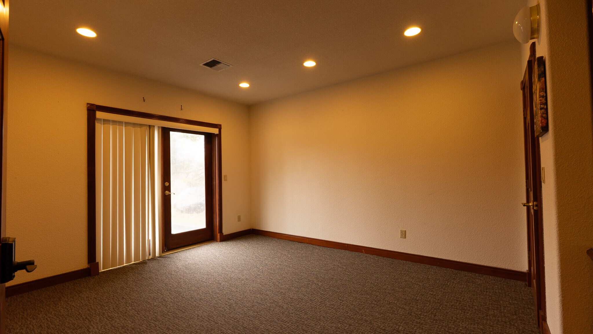 360 NW Vermont St, Bend, OR for sale Interior Photo- Image 1 of 1