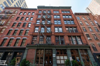 179 Franklin St, New York, NY for rent Building Photo- Image 1 of 25