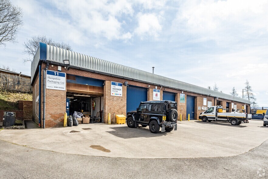 Balderstone Clos, Burnley for sale - Primary Photo - Image 1 of 1