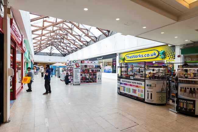 More details for 77-84 New Rd, Gravesend - Retail to Rent