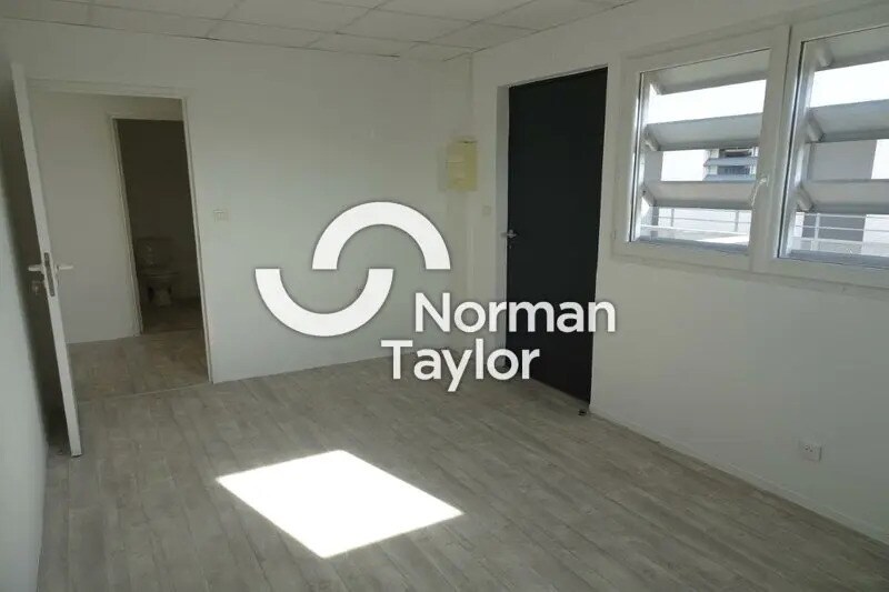 Office in Pérols to rent Interior Photo- Image 1 of 2