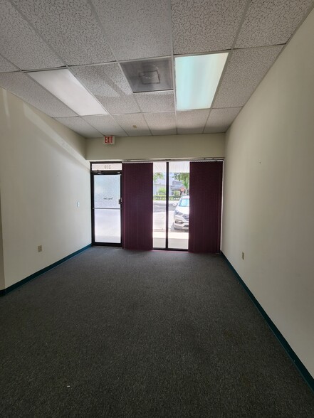 380 Semoran Commerce Pl, Apopka, FL for rent - Interior Photo - Image 2 of 10