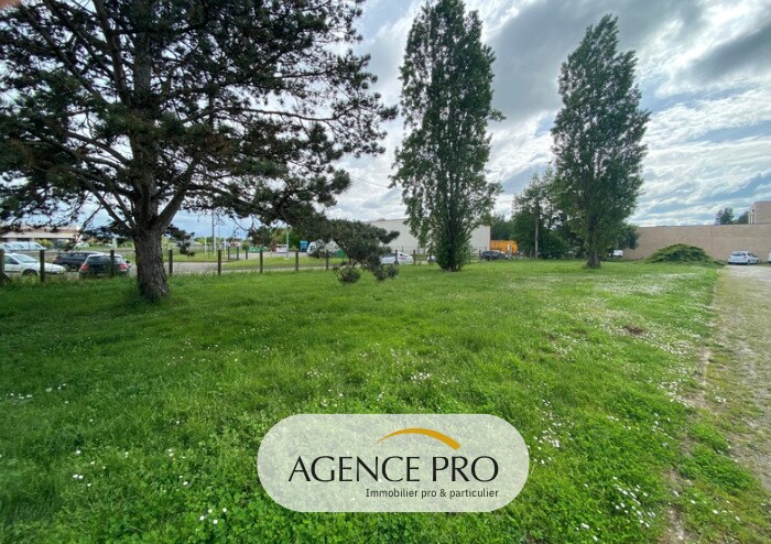 Light Industrial in Montauban for sale - Building Photo - Image 2 of 2