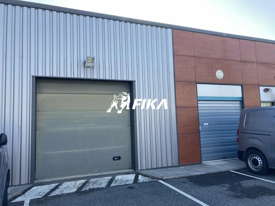 Location Local d'activités 135 m² - Photo 1