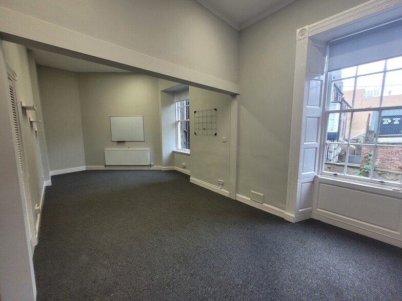 97 Douglas St, Glasgow for sale - Interior Photo - Image 2 of 3