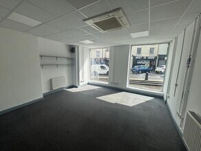 4-5 Victoria Sq, Aberdare to rent Interior Photo- Image 2 of 6