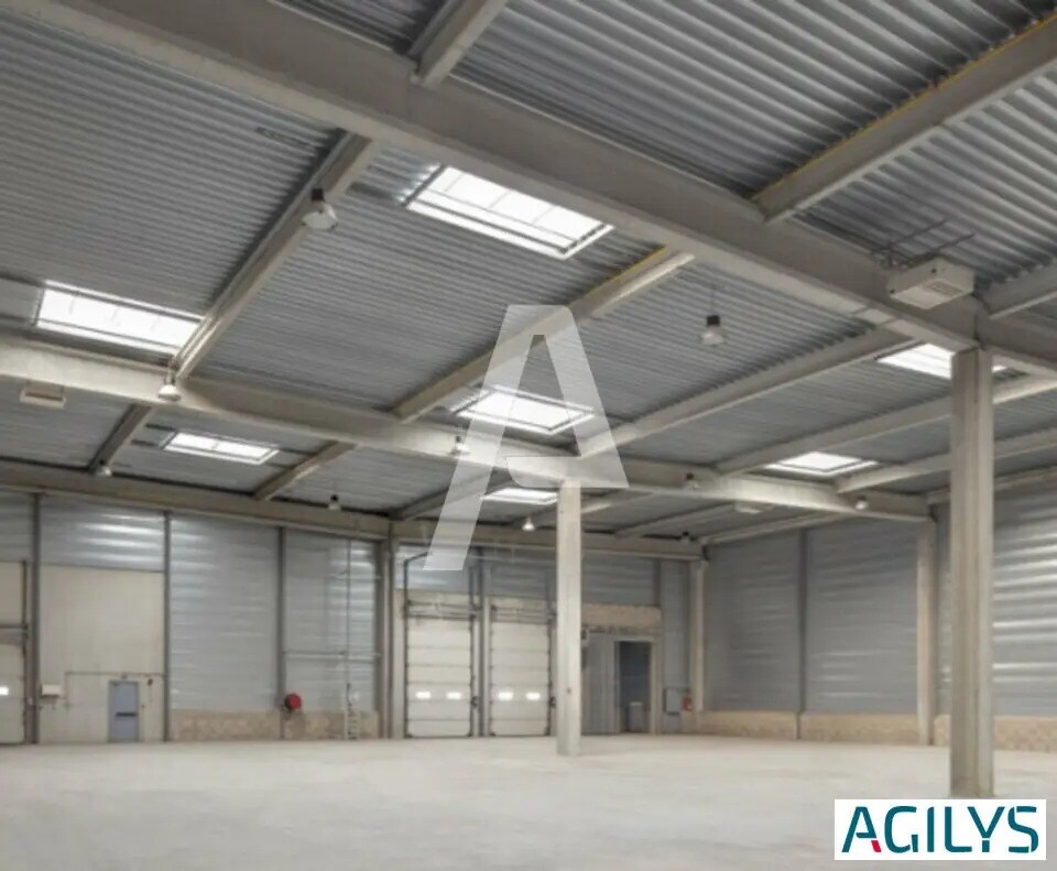 Industrial in Combs-la-Ville to rent Interior Photo- Image 1 of 6