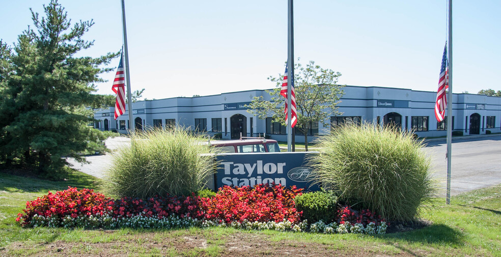 950 Taylor Station Rd, Gahanna, OH for rent - Building Photo - Image 1 of 19