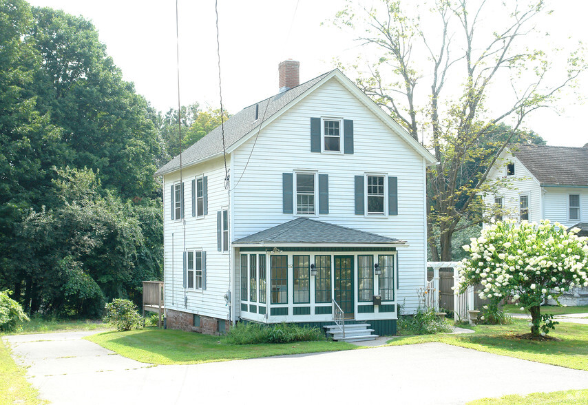 552 Hopmeadow St, Simsbury, CT for sale - Primary Photo - Image 1 of 1